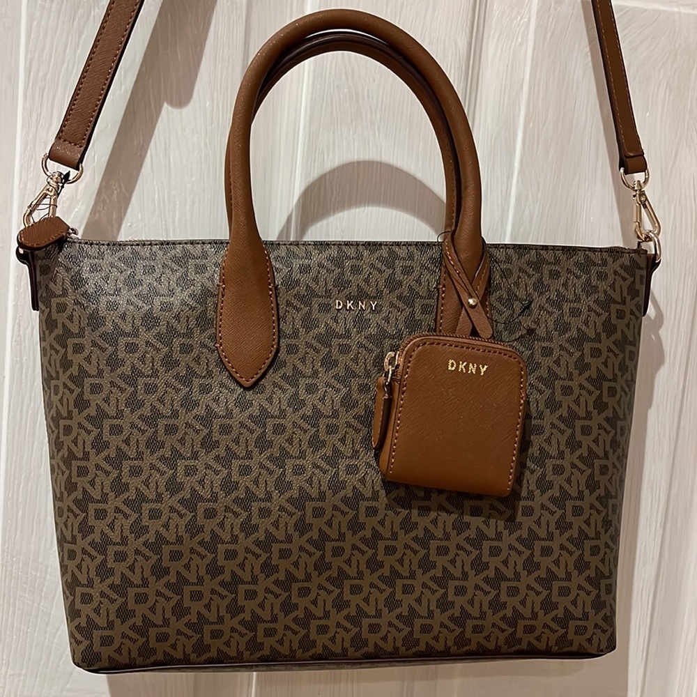 NWT DKNY purse